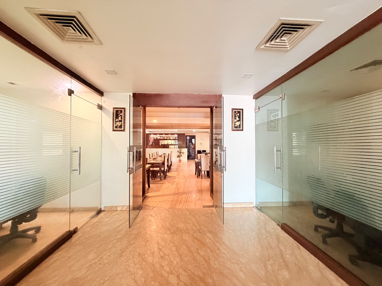 Sour N Spicy Restaurant Hotel Pratap dining space